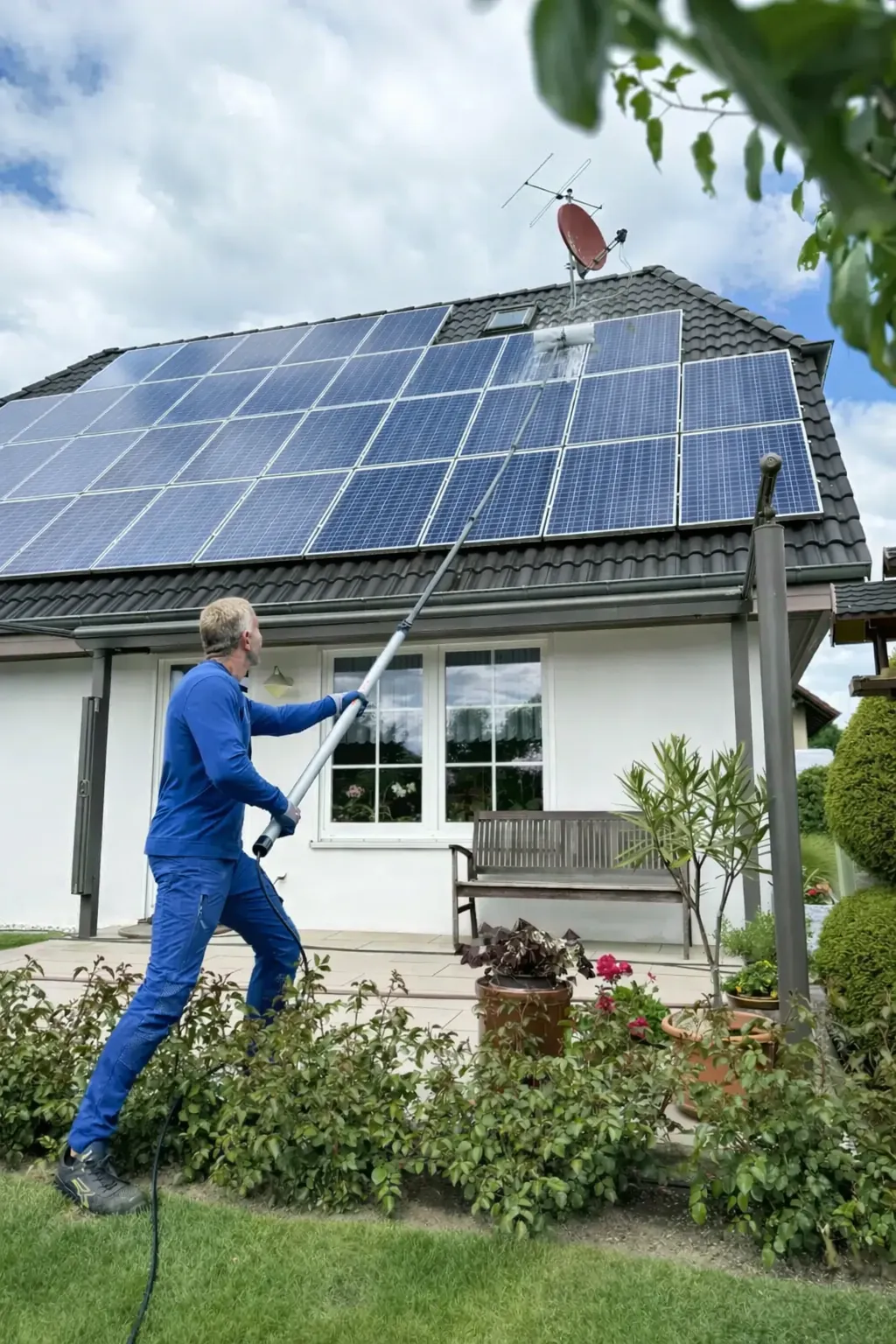 Photovoltaik reinigen und Ertrag steigern – Ratgeber